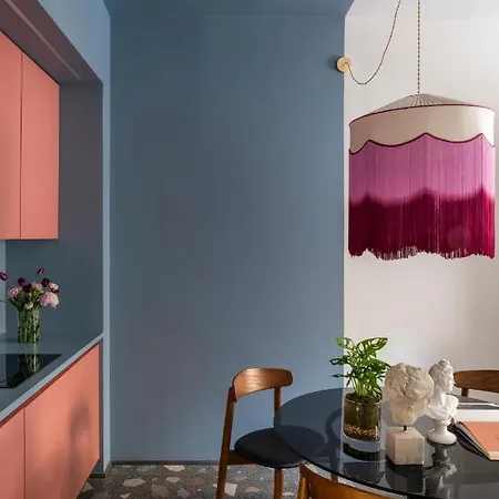 Apartman Plum Guide - Fringe Benefit