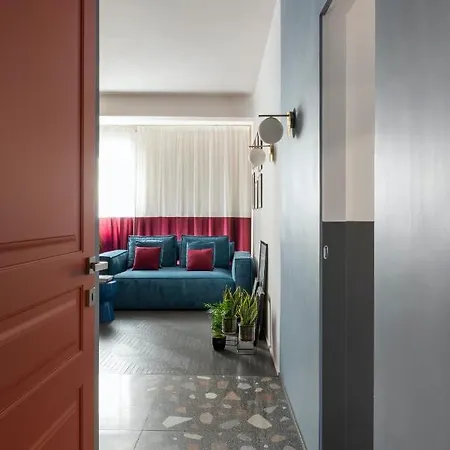 Apartman Plum Guide - Fringe Benefit